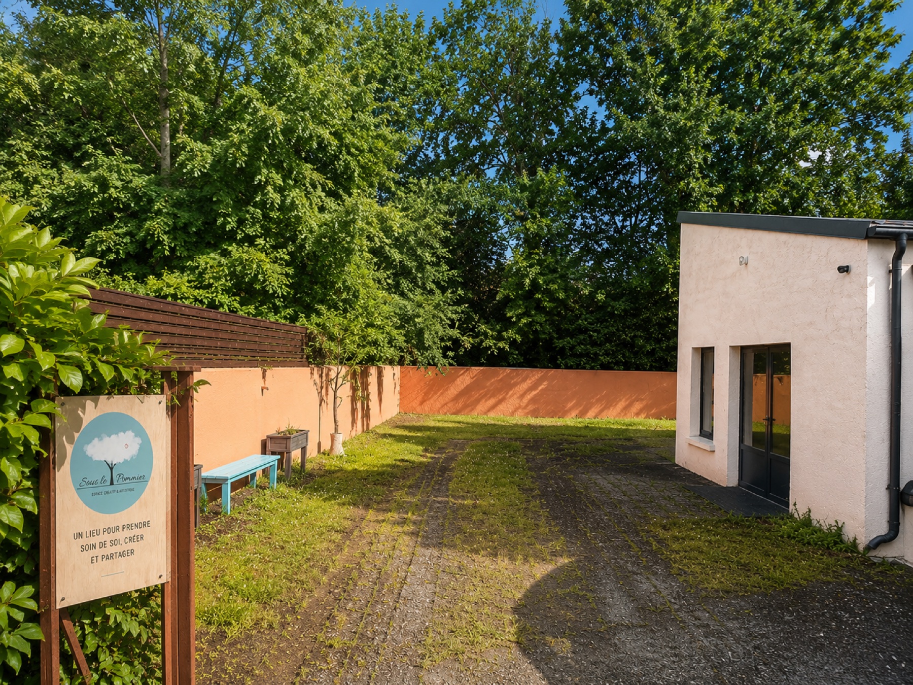 Le jardin et l’espace extérieur indépendant de Sous le Pommier